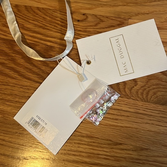 Mac Duggal Beige Floral Embellished Flutter Cap Sleeve Size 16 NWT. - Picture 11 of 16